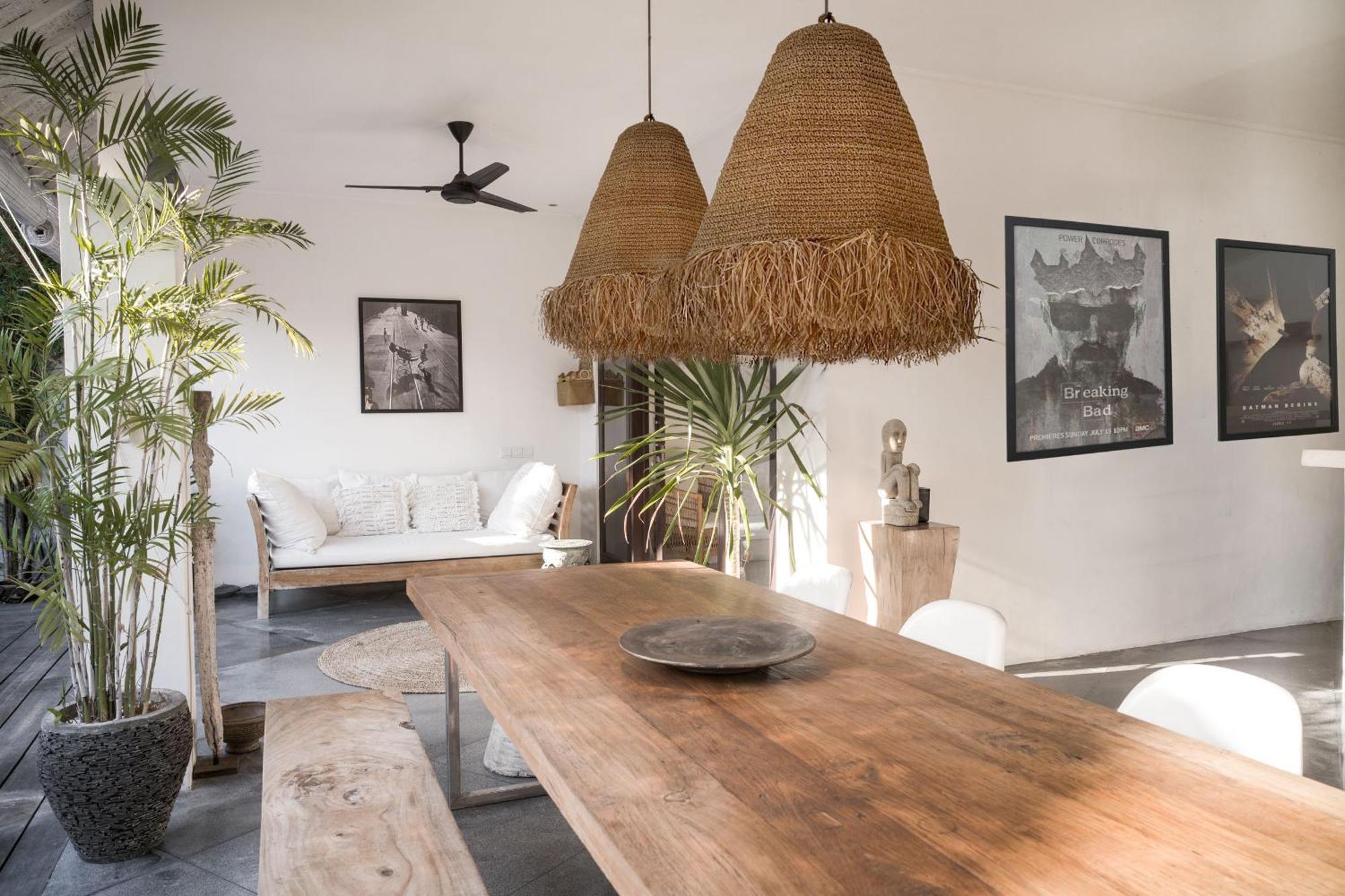 Tropical 3bdr Poolvilla In Heart Of Seminyak